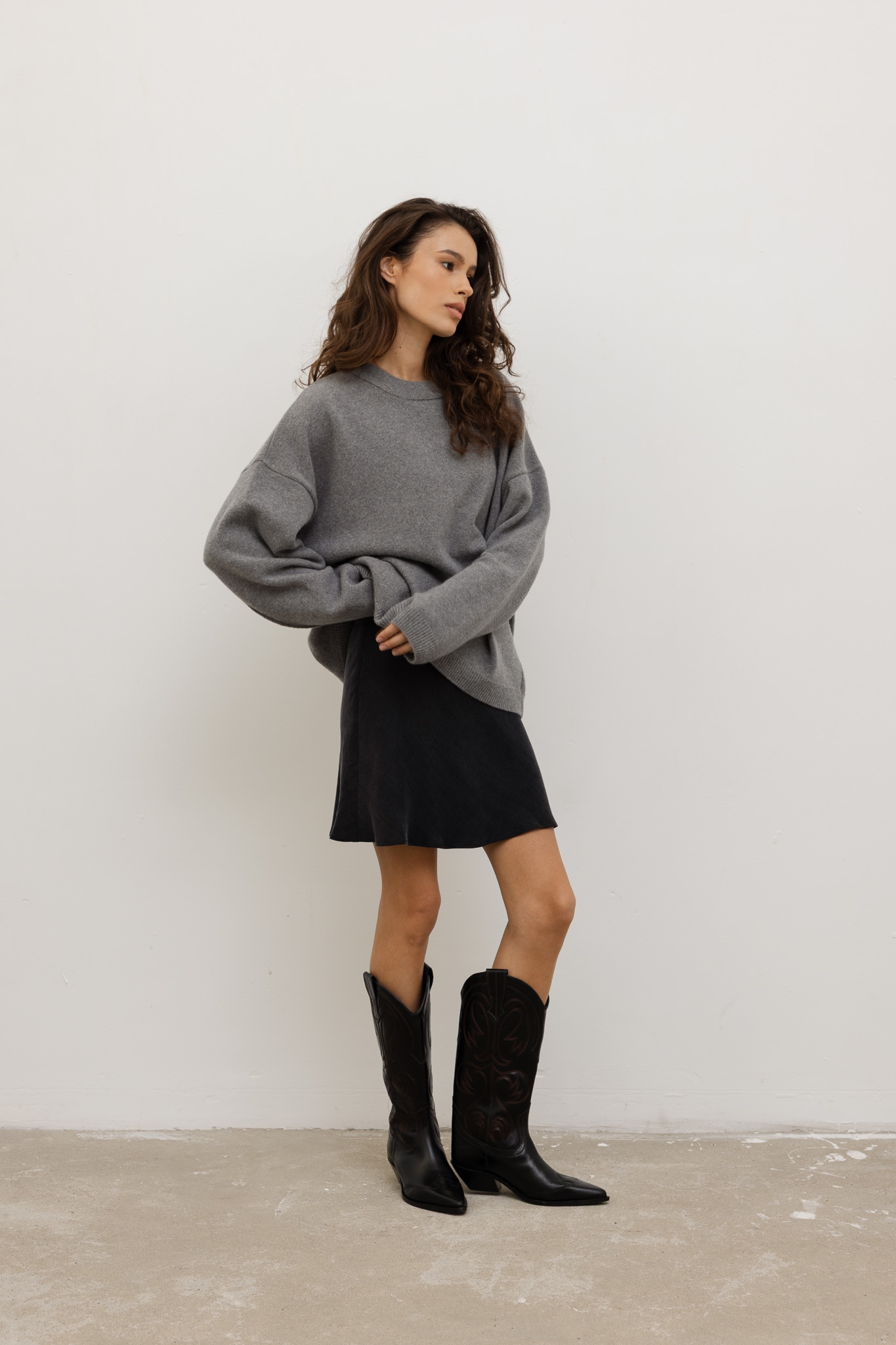 SPÓDNICA LOU CZARNA M - Flawless