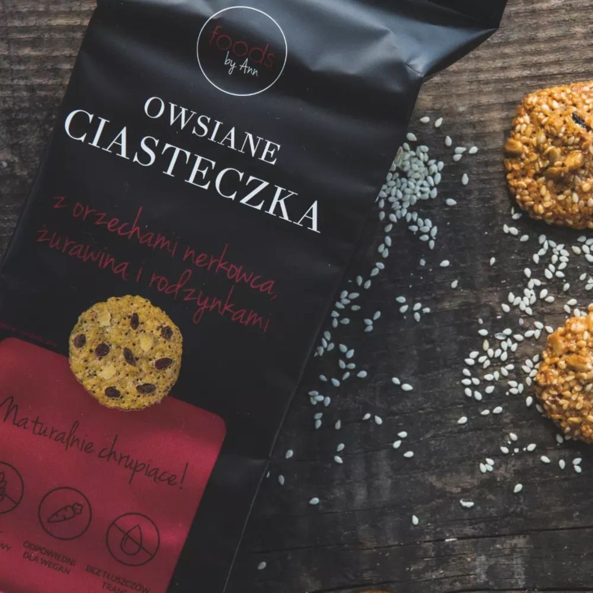 Foods by Ann Bezglutenowe Ciasteczka Owsiane z nerkowcami, żurawiną i rodzynkami 100g
