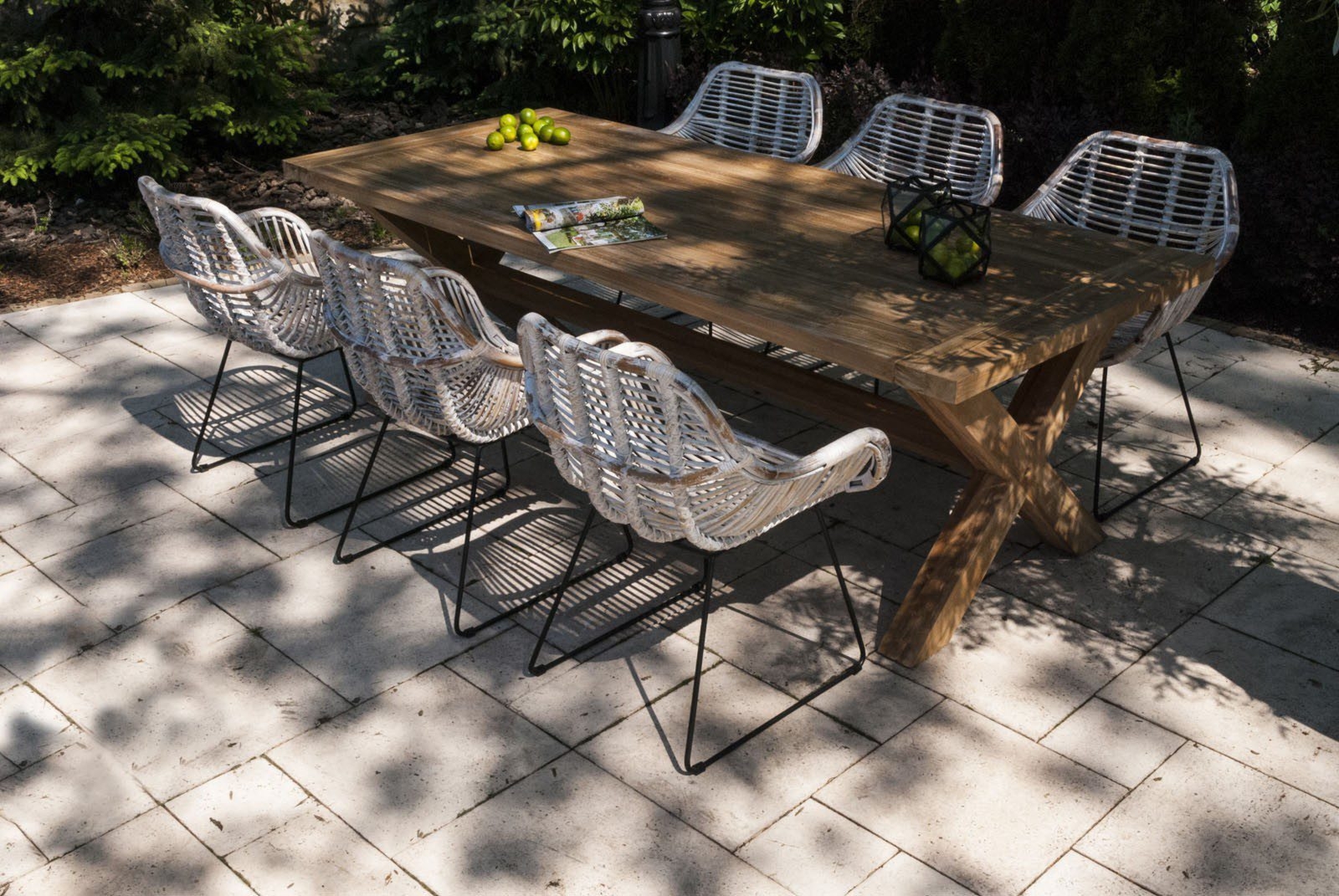 Zestaw stół teakowy z krzesłami z rattanu LYON VIII Vimine naturalne drewno teak - rattan