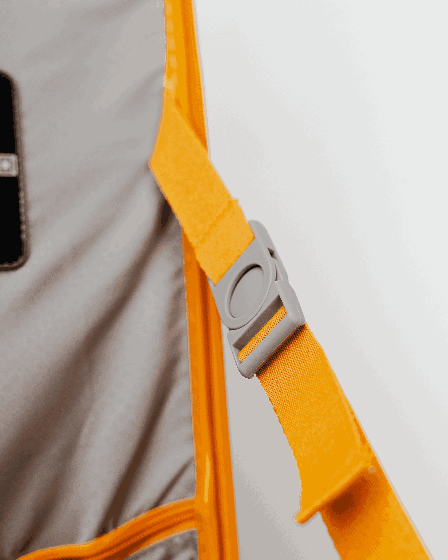 Duża walizka SwissBags Magna 78 cm żółty