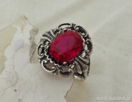 MYANMA pierścień z naturalnym czerwonym rubinem