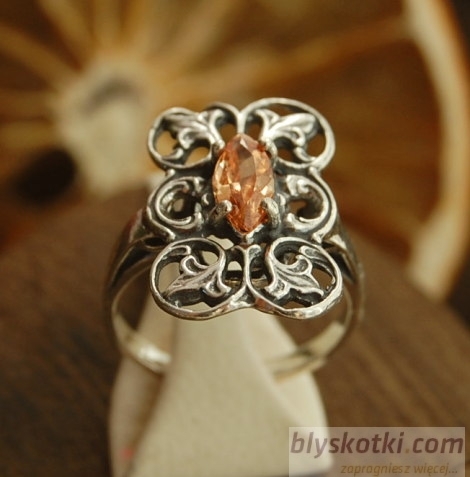 Image of ERMITA - srebrny pierścionek z topazem złocistym