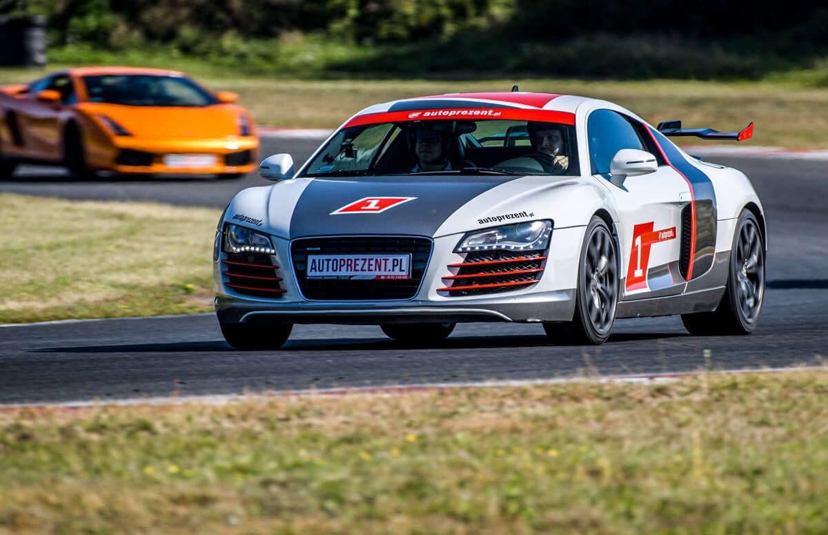 Image of Jazda Audi R8V8 na torze wyścigowym