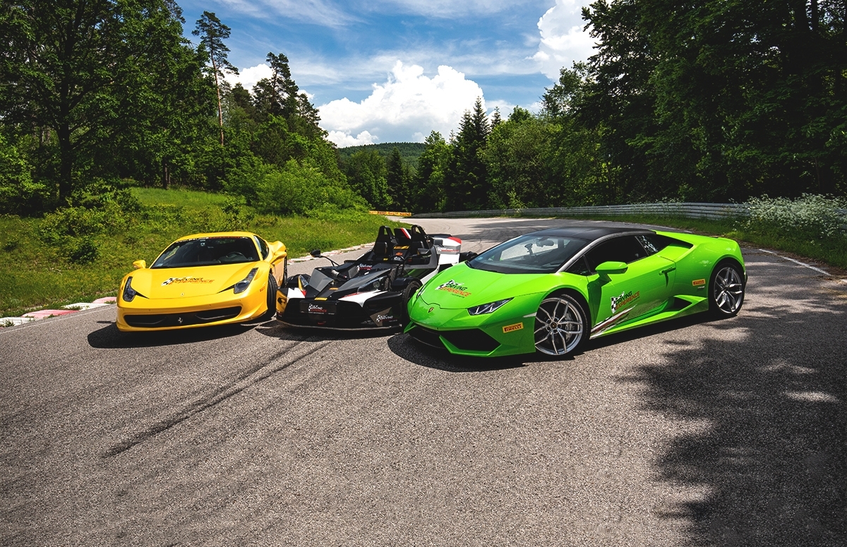 Image of Lamborghini vs KTM X-Bow vs Ferrari - Pojedynek na torze