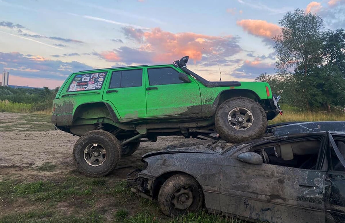 Image of Jazda off-road po hałdach kopalnianych na Śląsku