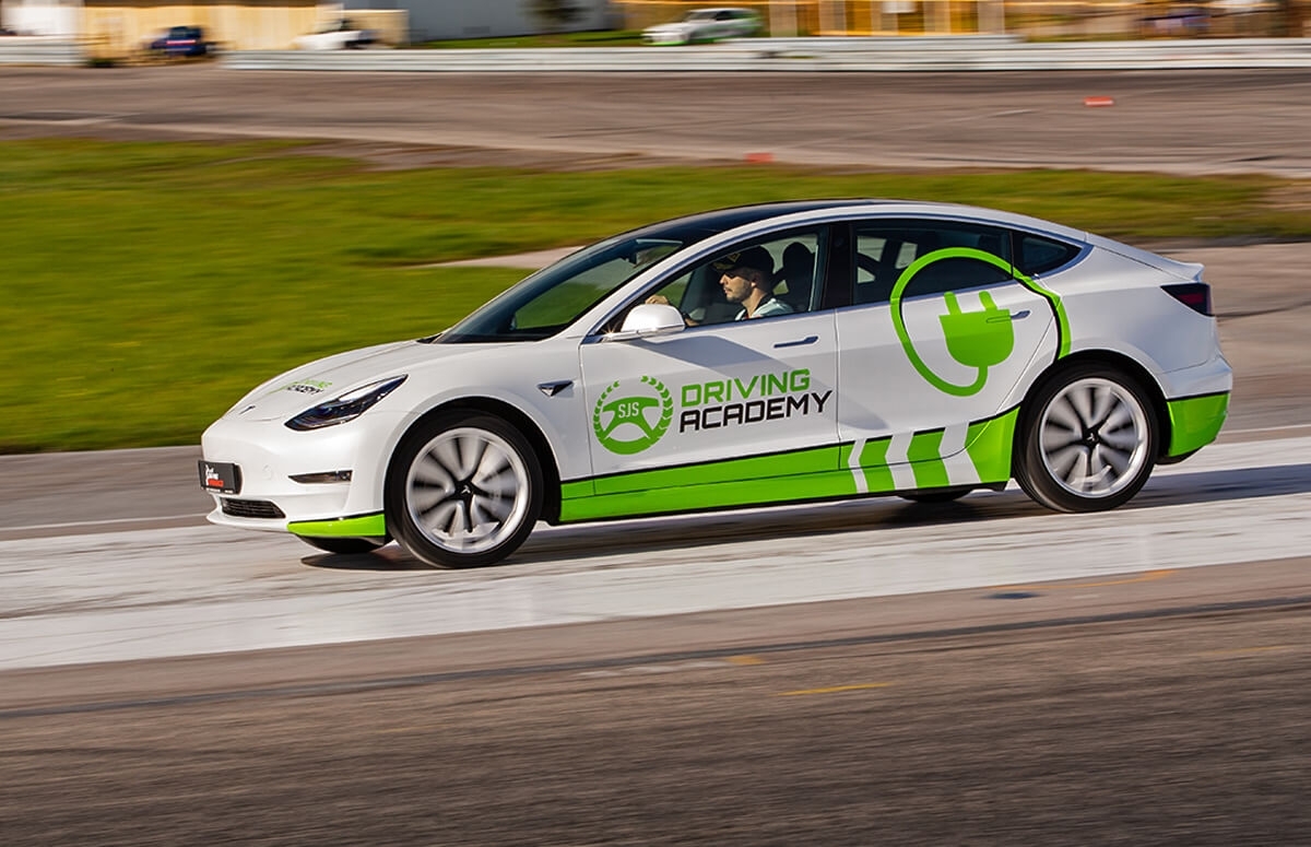 Image of Tesla Model 3 - Jazda na Torze Kielce