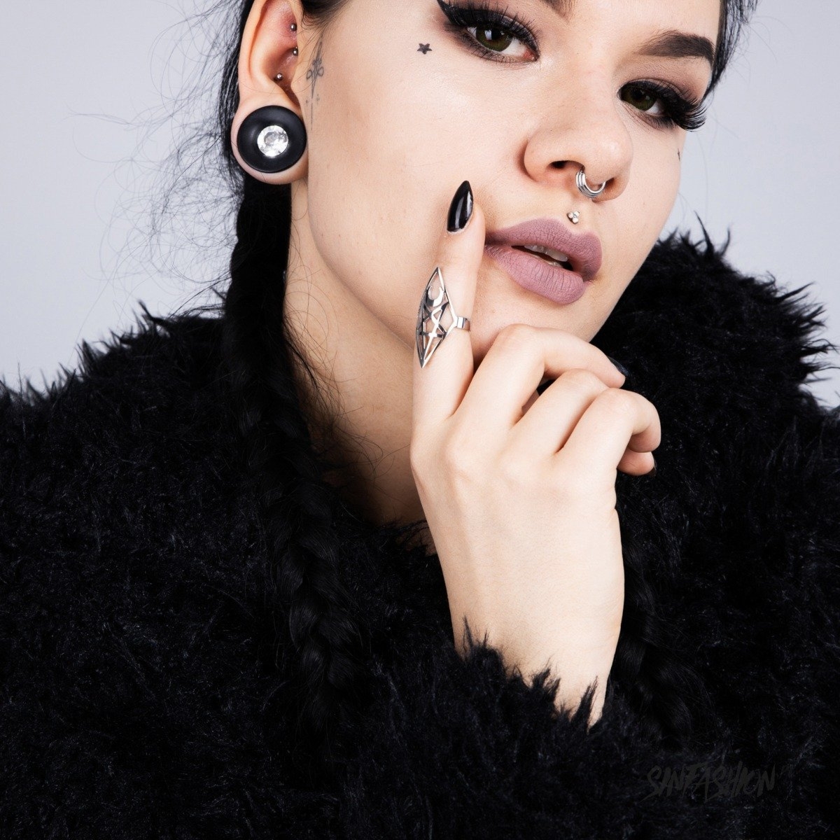 Pierścionek Killstar Isma