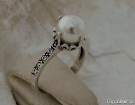 Image of ALLI - srebrny pierścionek z perła i kryształkami