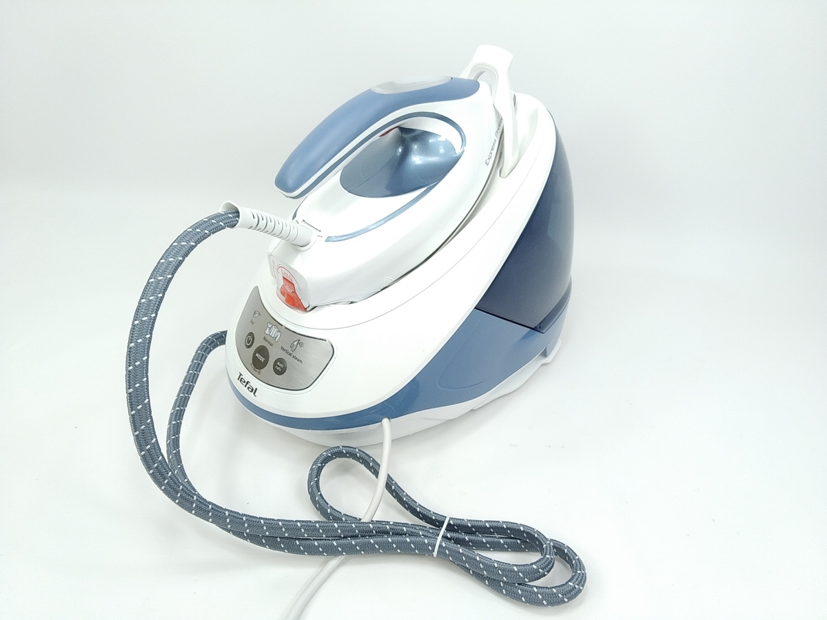 Żelazko ze stacją parową TEFAL SV9202