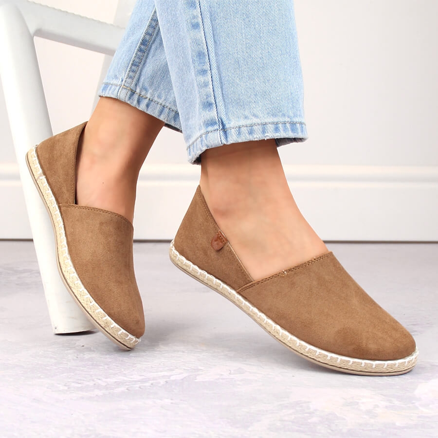 Image of Espadryle damskie zamszowe z wycięciami taupe News 24TX02-2416