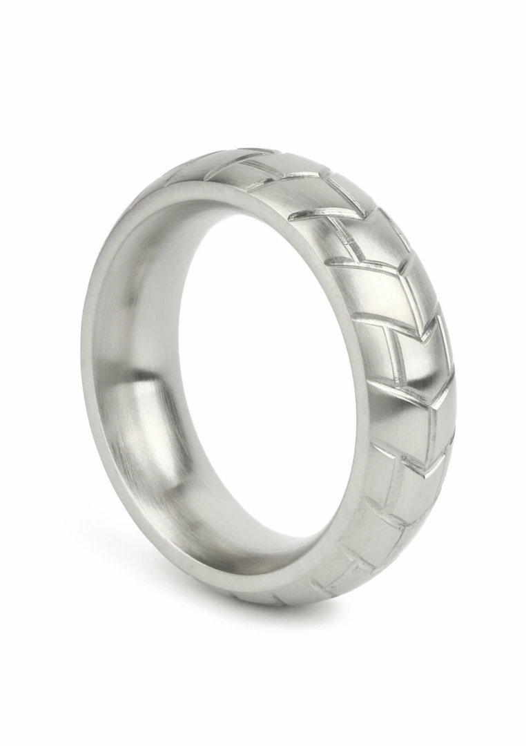 Mr. Steel MeGa Tire C-Ring Satin 45mm stalowy pierścień anatomiczny, satynowy bieżnik opony