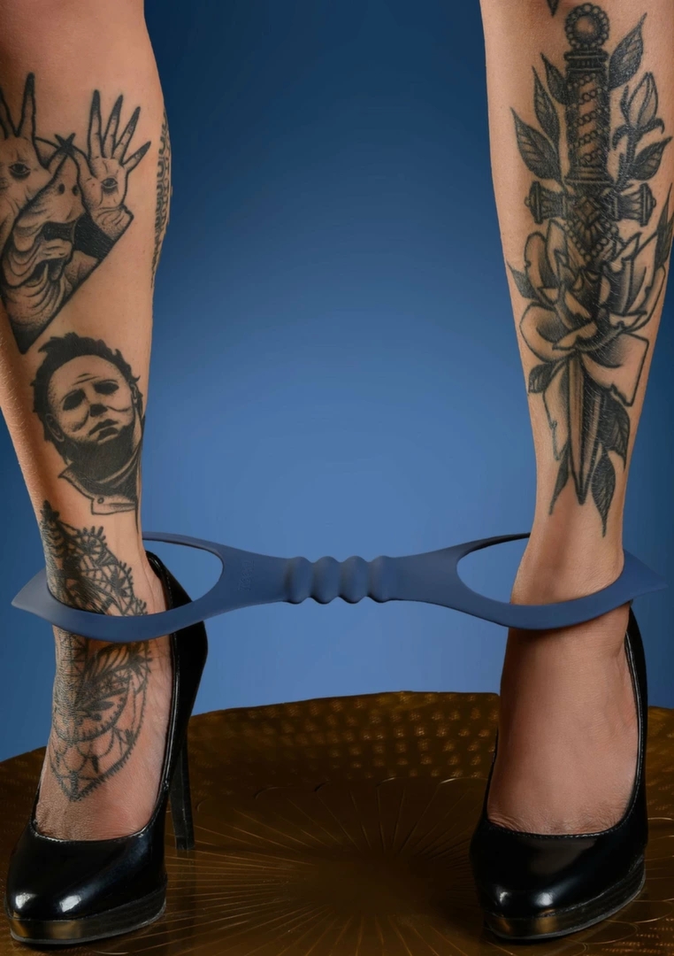TABOOM Silicone Ankle Cuffs czarne mankiety na kostki z elastycznego silikonu, uniwersalne
