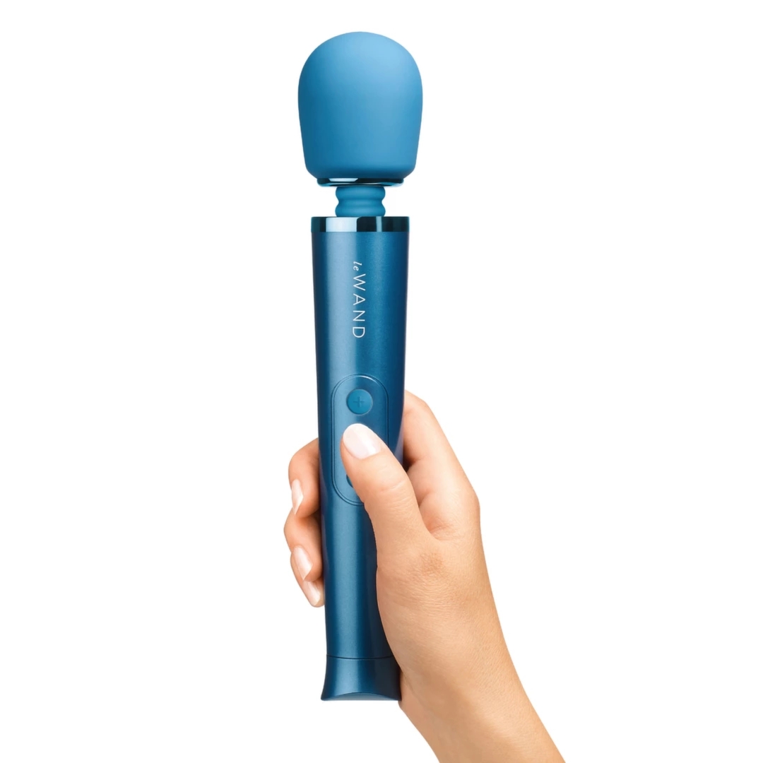 Le Wand Petite Blue – kompaktowy masażer wielofunkcyjny USB, 10 trybów, wodoodporny, silikon medyczny