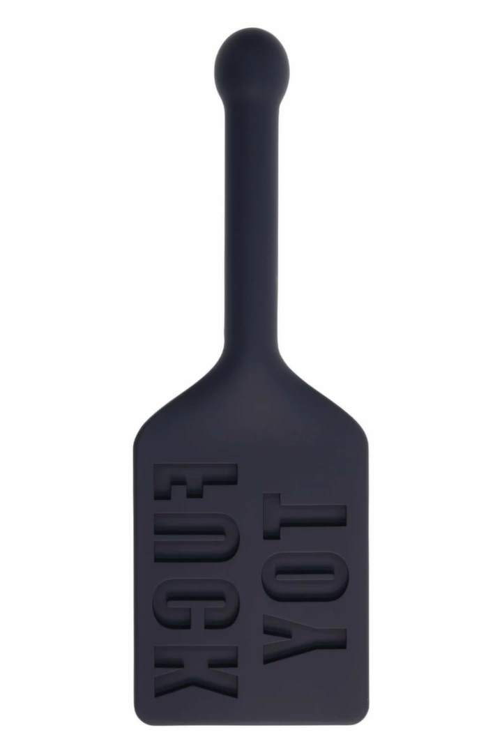 SPORTSHEETS EDGE Paddle silikonowy z metalowym rdzeniem, czarny, tłoczony napis