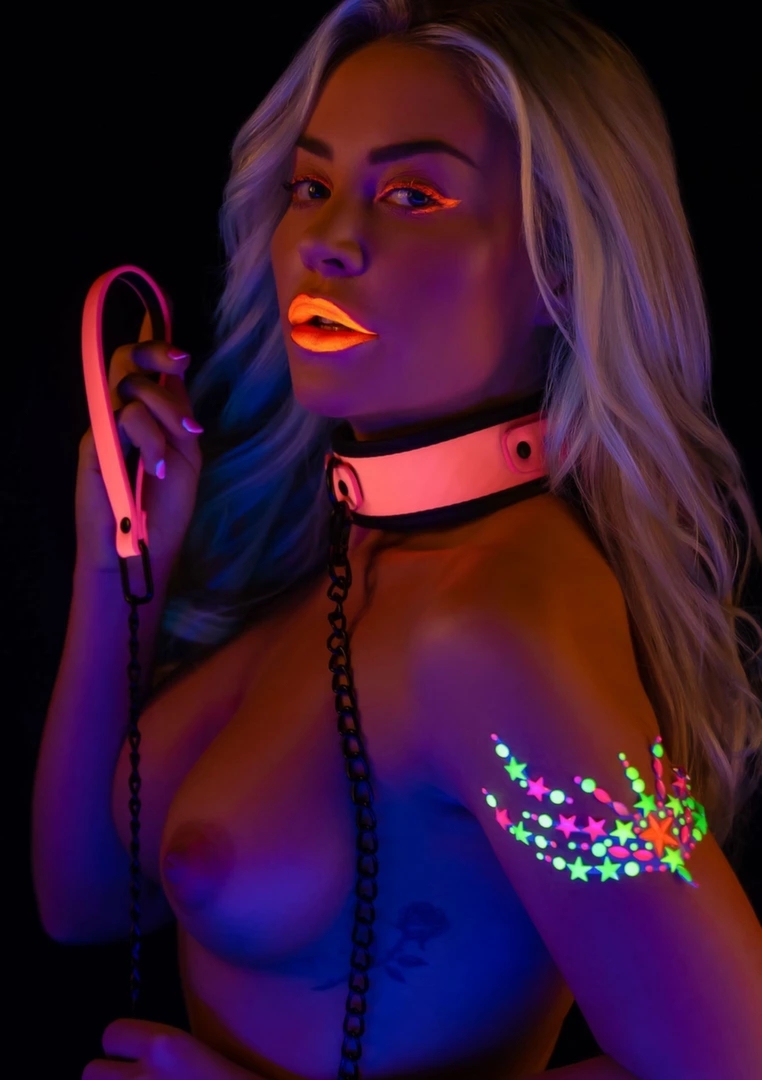 TABOOM Glow in the Dark Collar & Chain Leash świecący komplet obroża i smycz, vegan leather