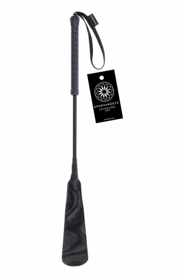 SPORTSHEETS Velvet Noir Strike Crop elegancki pejcz 50 cm, marmurkowa końcówka