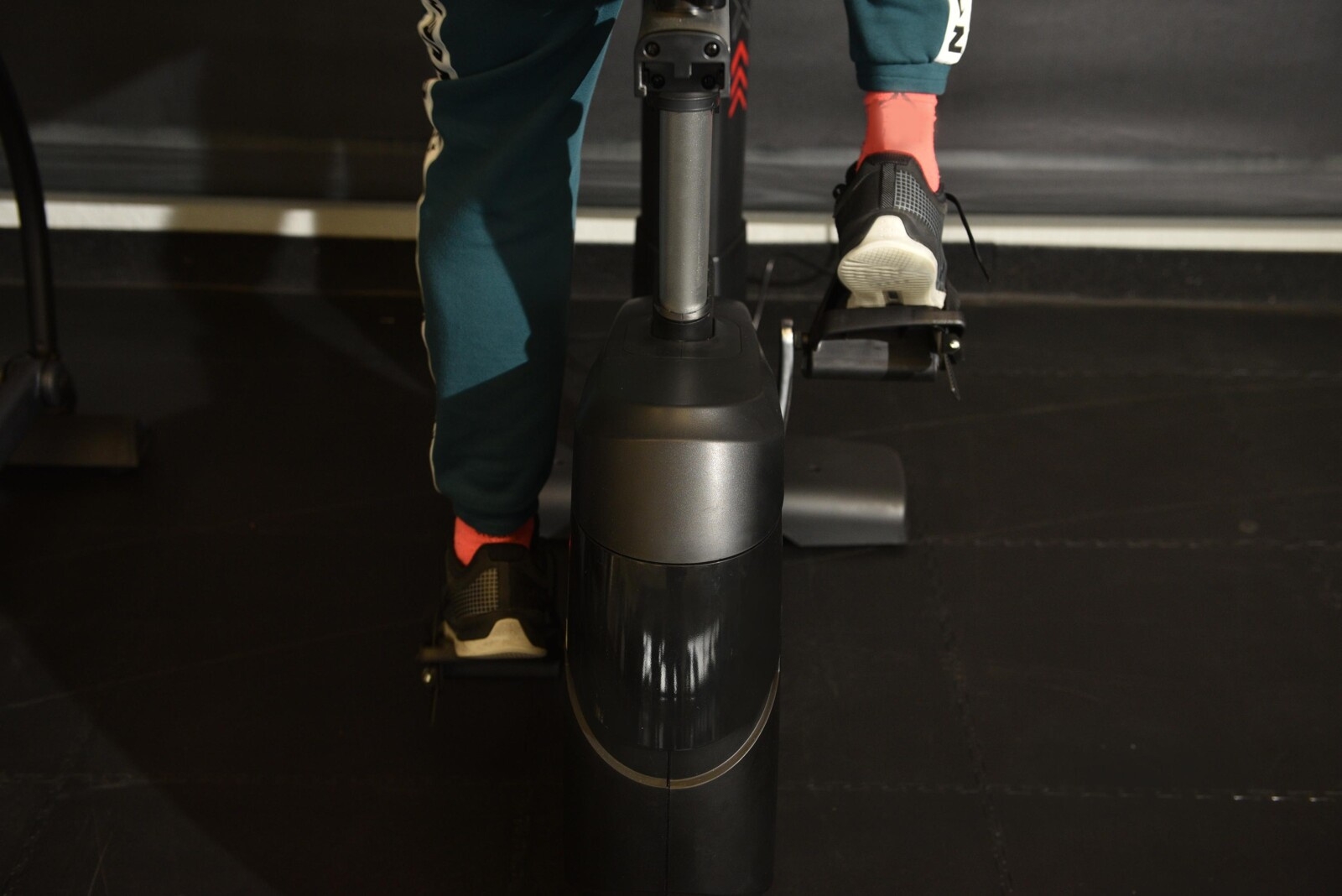 Image of Rower Treningowy Elektromagnetyczny Pionowy BRX 9500 LED AppReady 3.0 Easy Acces Toorx Fitness (BRX-9500)