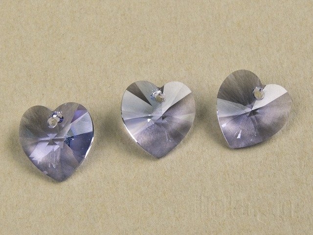 Image of SWAROVSKI PROVANCE LAWENDER 6228 6202 14 mm HEART
