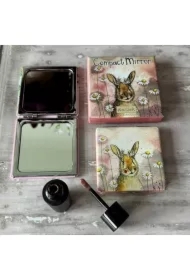 Lusterko w pudełku Królik i stokrotki