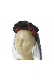 Wianek kwietny z welonem