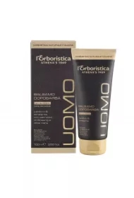 Uomo balsam po goleniu