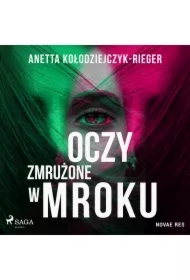 Oczy zmrużone w mroku