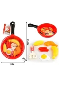 Patelnia z zestawem jedzenia