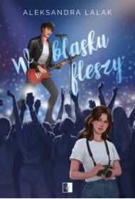 W blasku fleszy