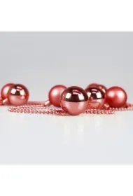 Bombki na łańcuchu czerwone