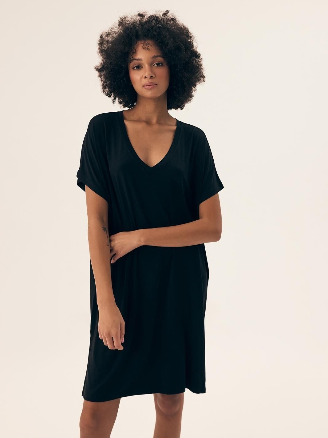 Koszula nocna Noves 43041 Czarna