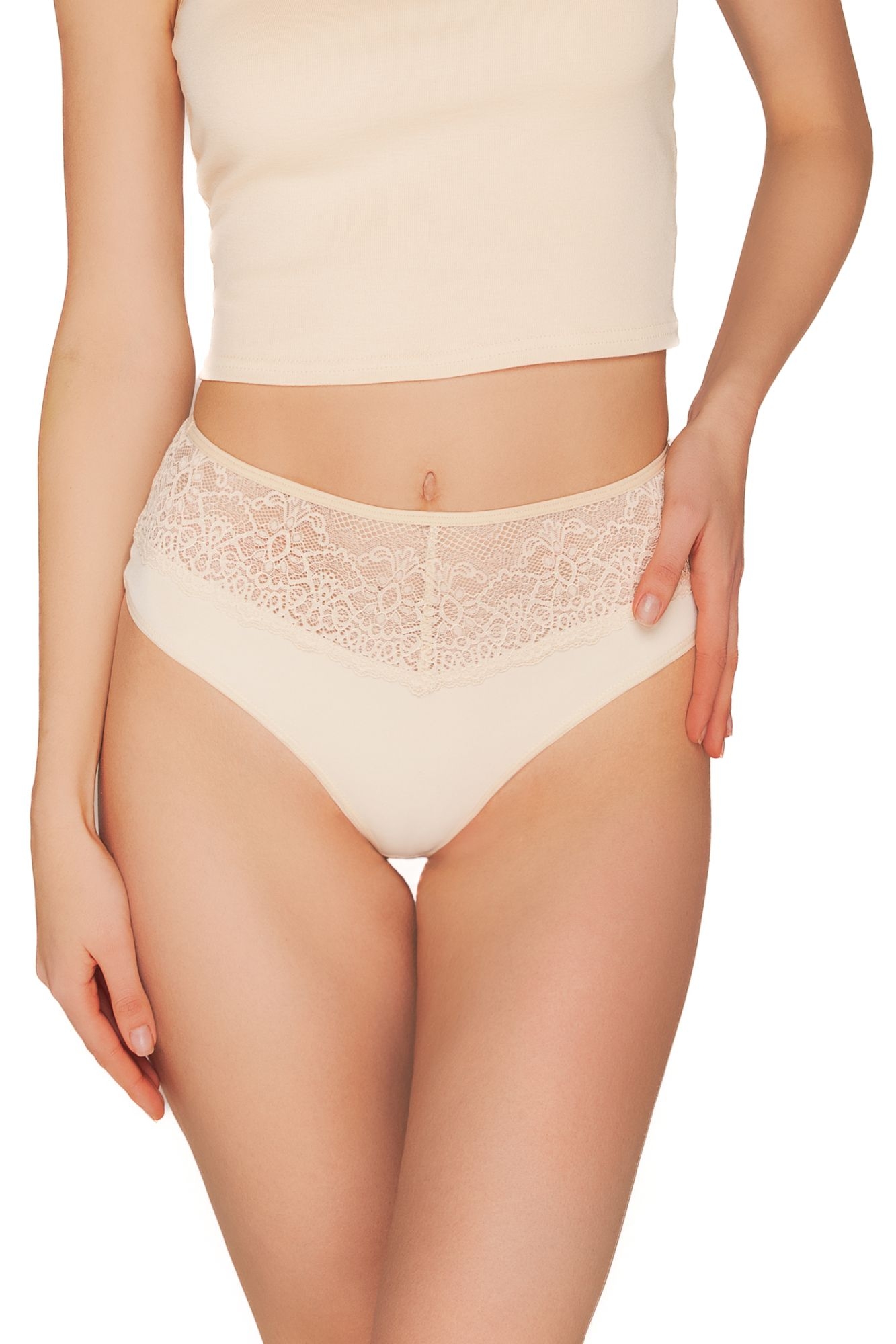 Figi stringi 158 beżowe