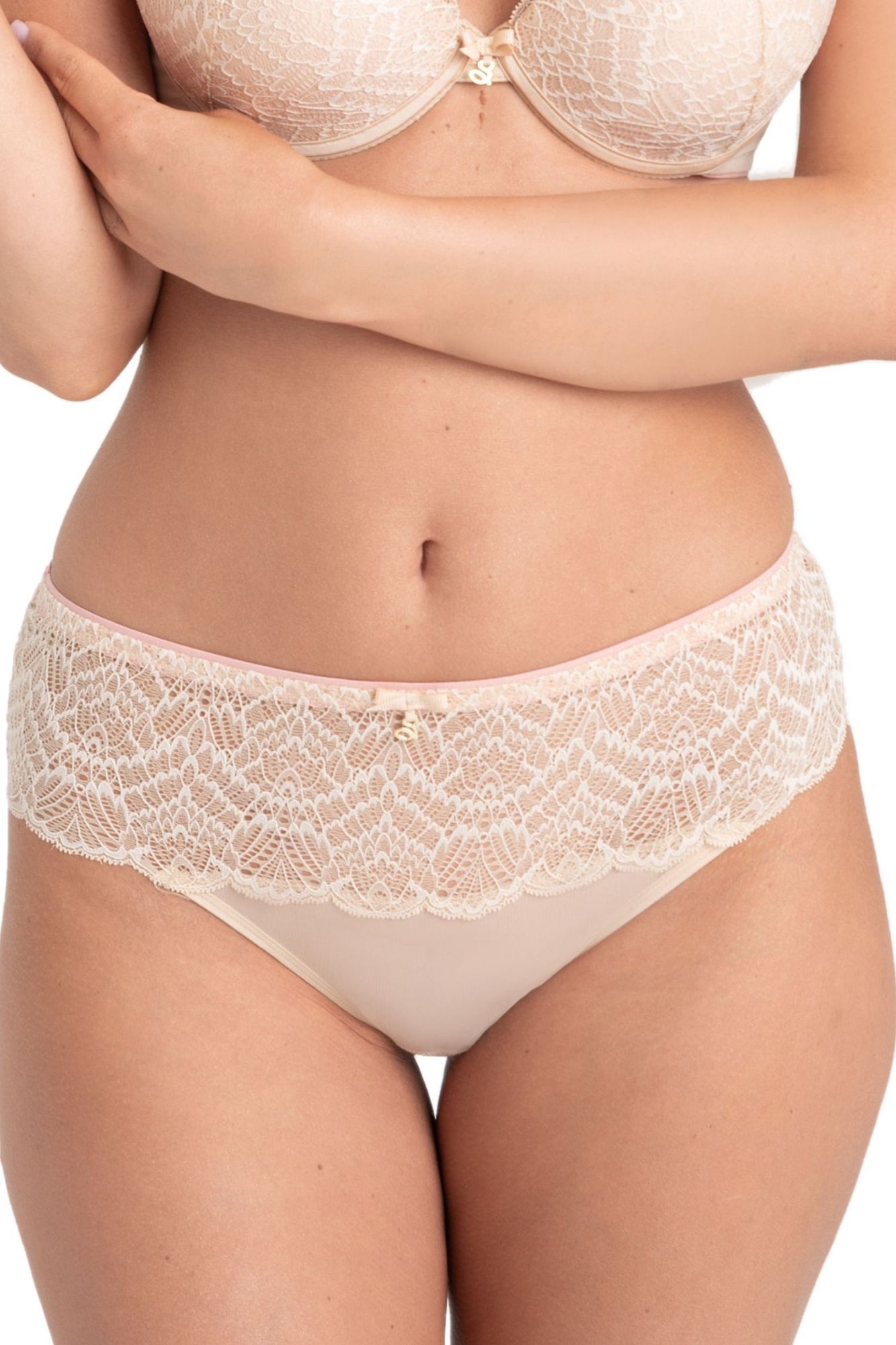 Figi stringi Charlotte C400 beżowe