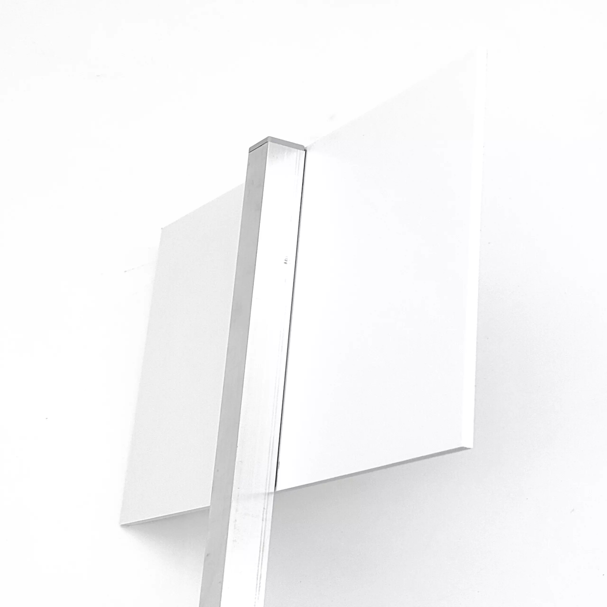 Słupek aluminiowy do tabliczek