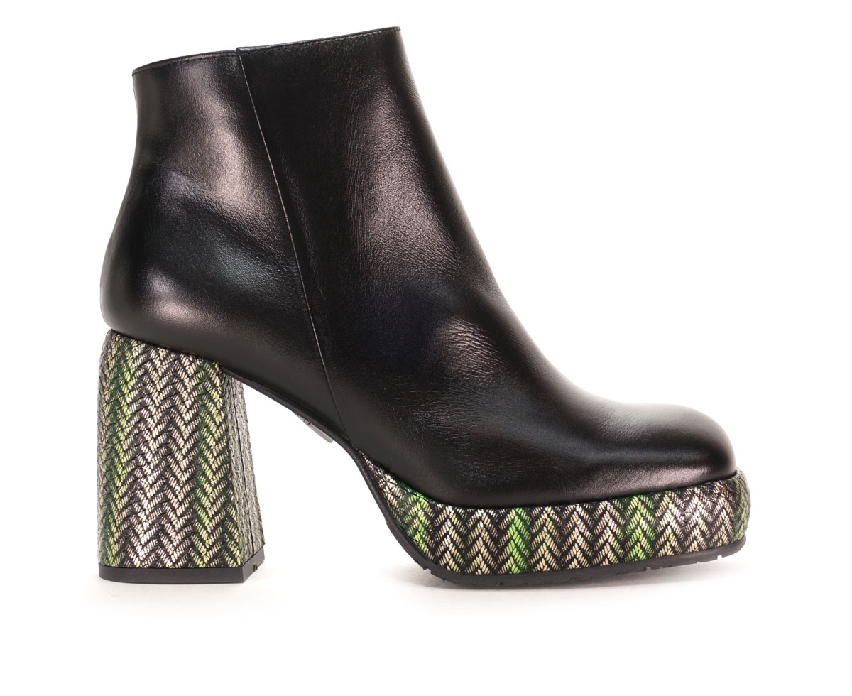 Botki damskie Wyrób obuwia 