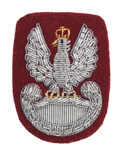 Orzełek Wojska Polskiego do beretu bordowego (tłoczonego) - haftowany bajorkiem