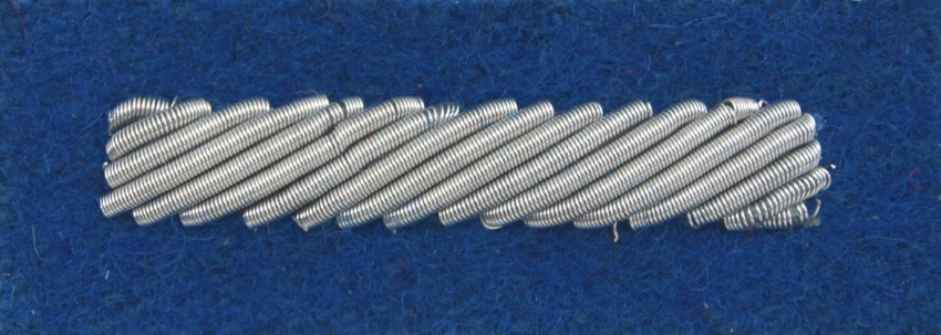 Stopień Wojska Polskiego haftowany bajorkiem do beretu niebieskiego - starszy szeregowy