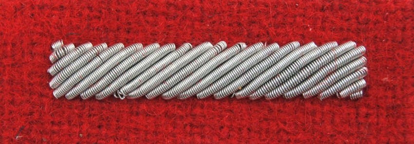 Stopień Wojska Polskiego haftowany bajorkiem do beretu szkarłatnego - starszy szeregowy