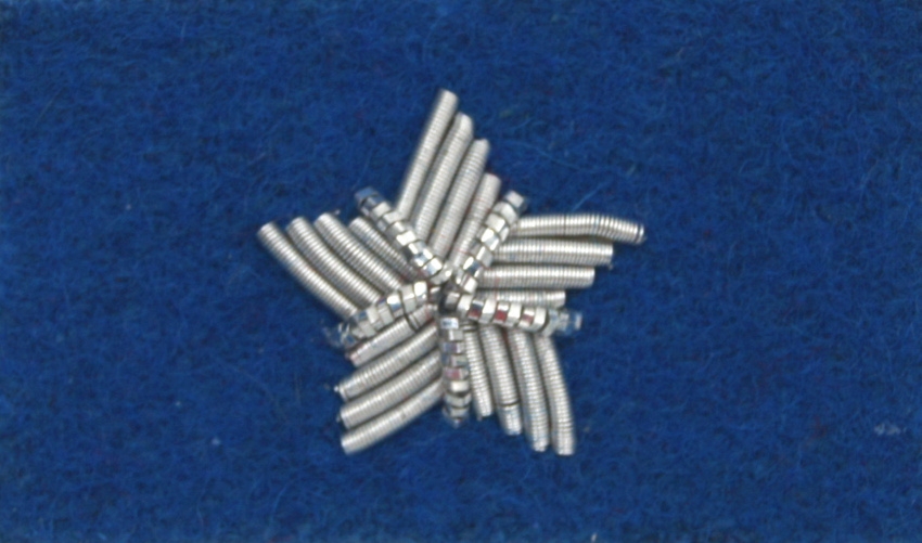 Stopień Wojska Polskiego haftowany bajorkiem do beretu niebieskiego - chorąży