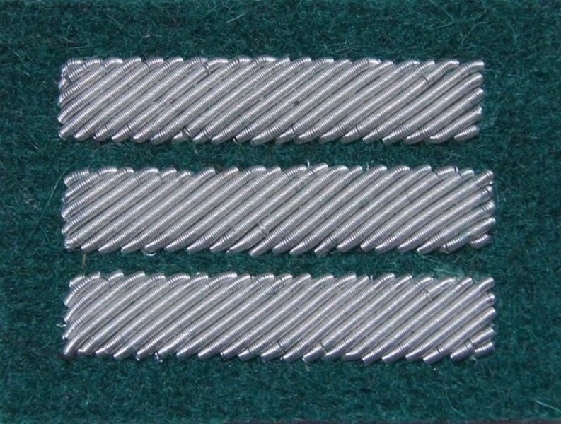 Stopień Wojska Polskiego haftowany bajorkiem do beretu zielonego - starszy kapral