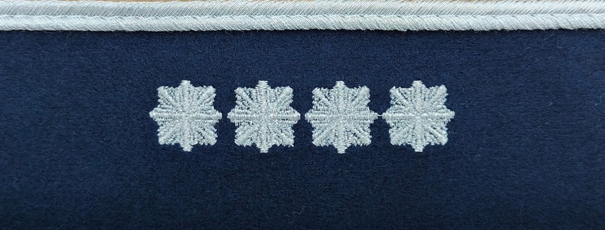 Otok do czapki wyjściowej Policji - nadkomisarz