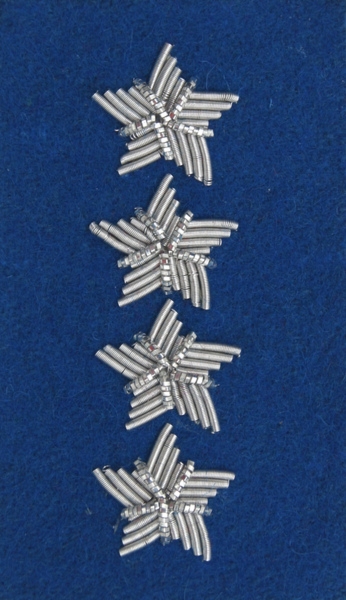 Stopień Wojska Polskiego haftowany bajorkiem do beretu niebieskiego - starszy chorąży sztabowy