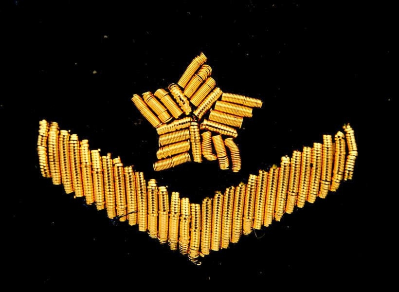 Stopień na pasek czapki garnizonowej - młodszy chorąży marynarki