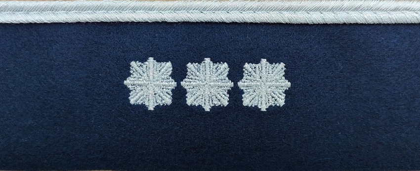 Otok do czapki wyjściowej Policji - komisarz