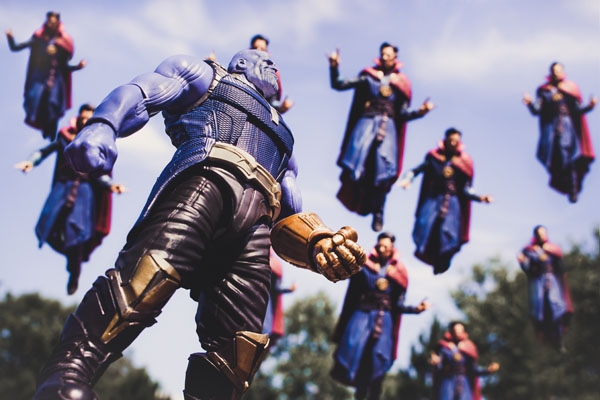 Image of Marvel Thanos vs Doctor Strange - plakat Wymiar do wyboru: 70x50 cm