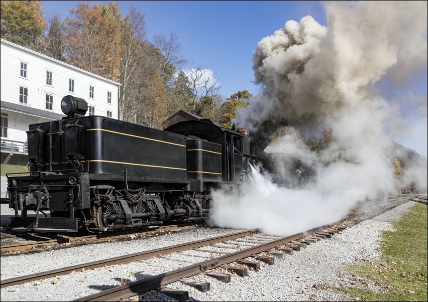 Image of A classic direct gear locomotive., Carol Highsmith - plakat Wymiar do wyboru: 91,5x61 cm