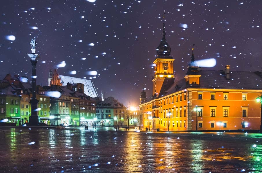 Image of Warszawa Plac Zamkowy w śniegu - plakat premium Wymiar do wyboru: 50x40 cm