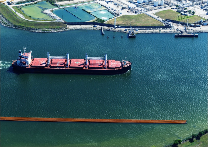 Image of Aerial view in 2014 of the Houston Ship Channel and surrounding energy facilities in Houston, Texas., Carol Highsmith - plakat Wymiar do wyboru: 84,1x