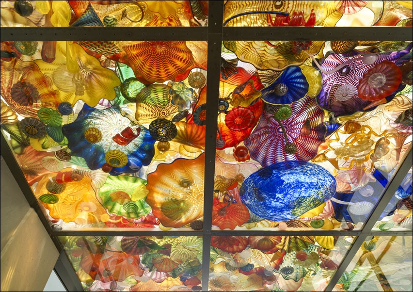 Image of Painted-glass art on vases at the Museum of Glass in Tacoma, Washington., Carol Highsmith - plakat Wymiar do wyboru: 50x40 cm