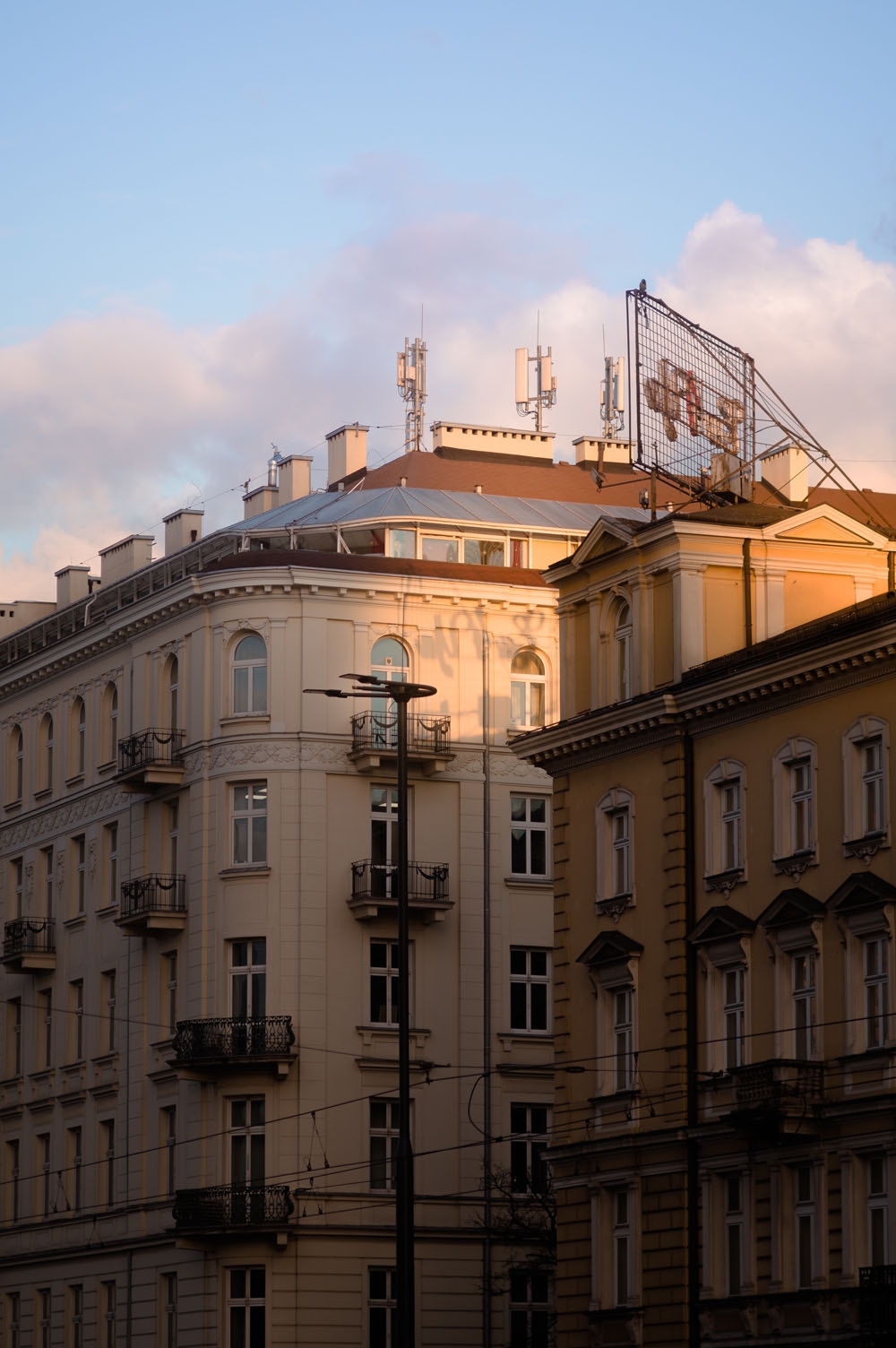 Image of Warszawa Kamienica - plakat premium Wymiar do wyboru: 20x30 cm