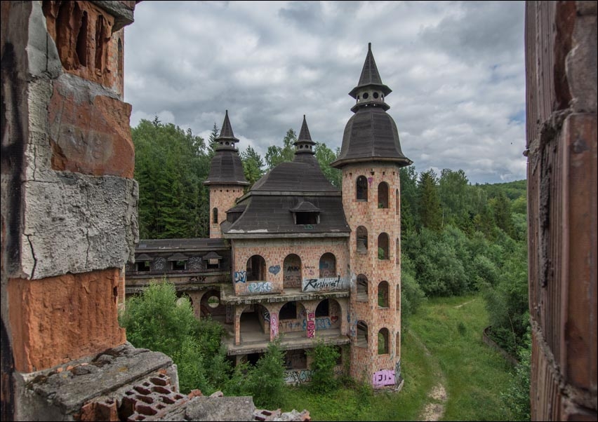 Image of Zamek Łapalice - plakat Wymiar do wyboru: 29,7x21 cm